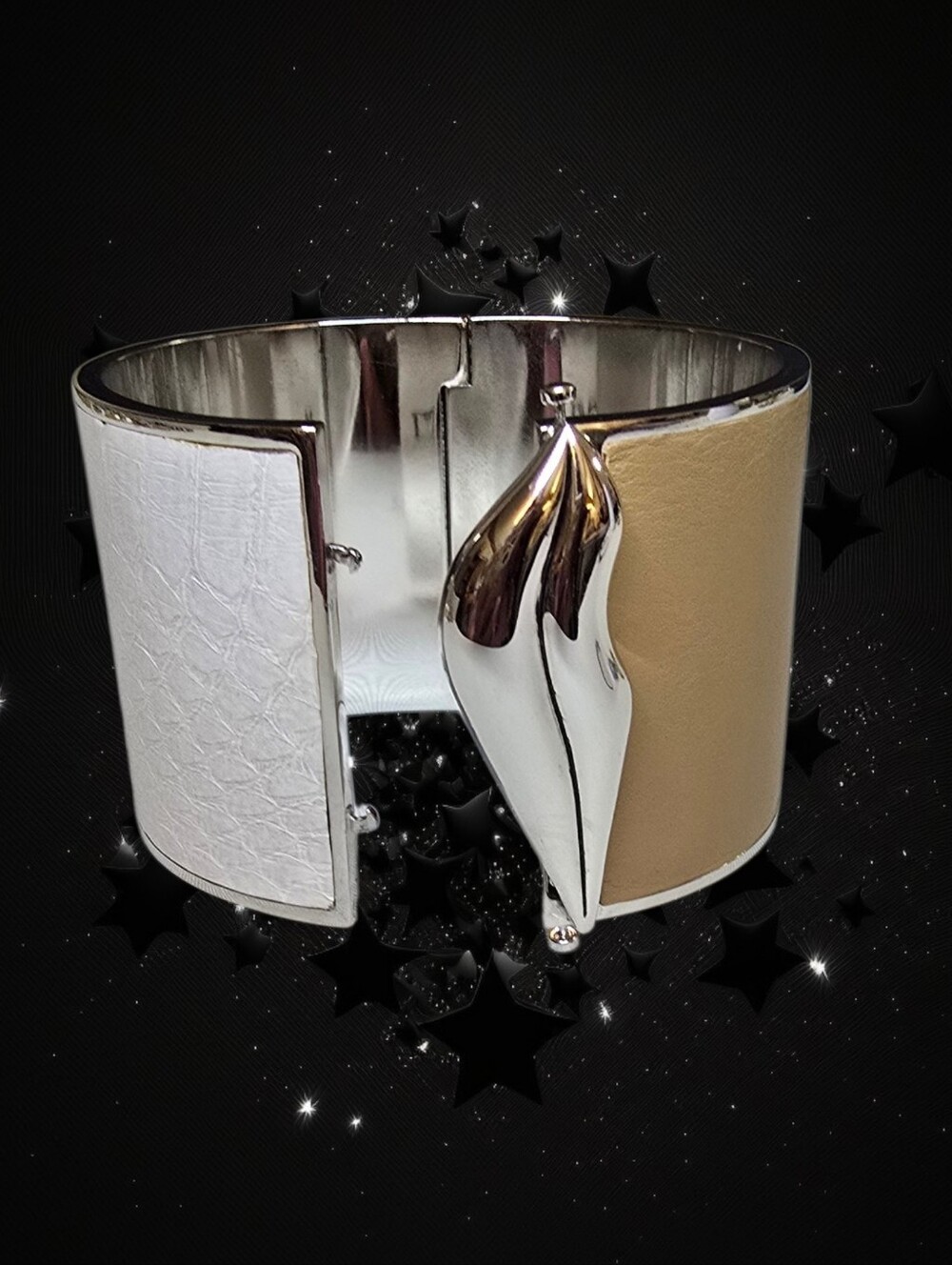 Diane von Furstenberg Leather Embossed Frankie Wide Hinged Bangle Bracelet - Picture 3 of 9